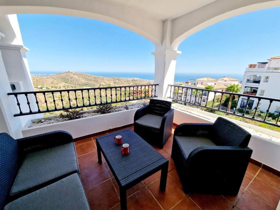 Las Palmeras Seaviews มิฮาส ภายนอก รูปภาพ